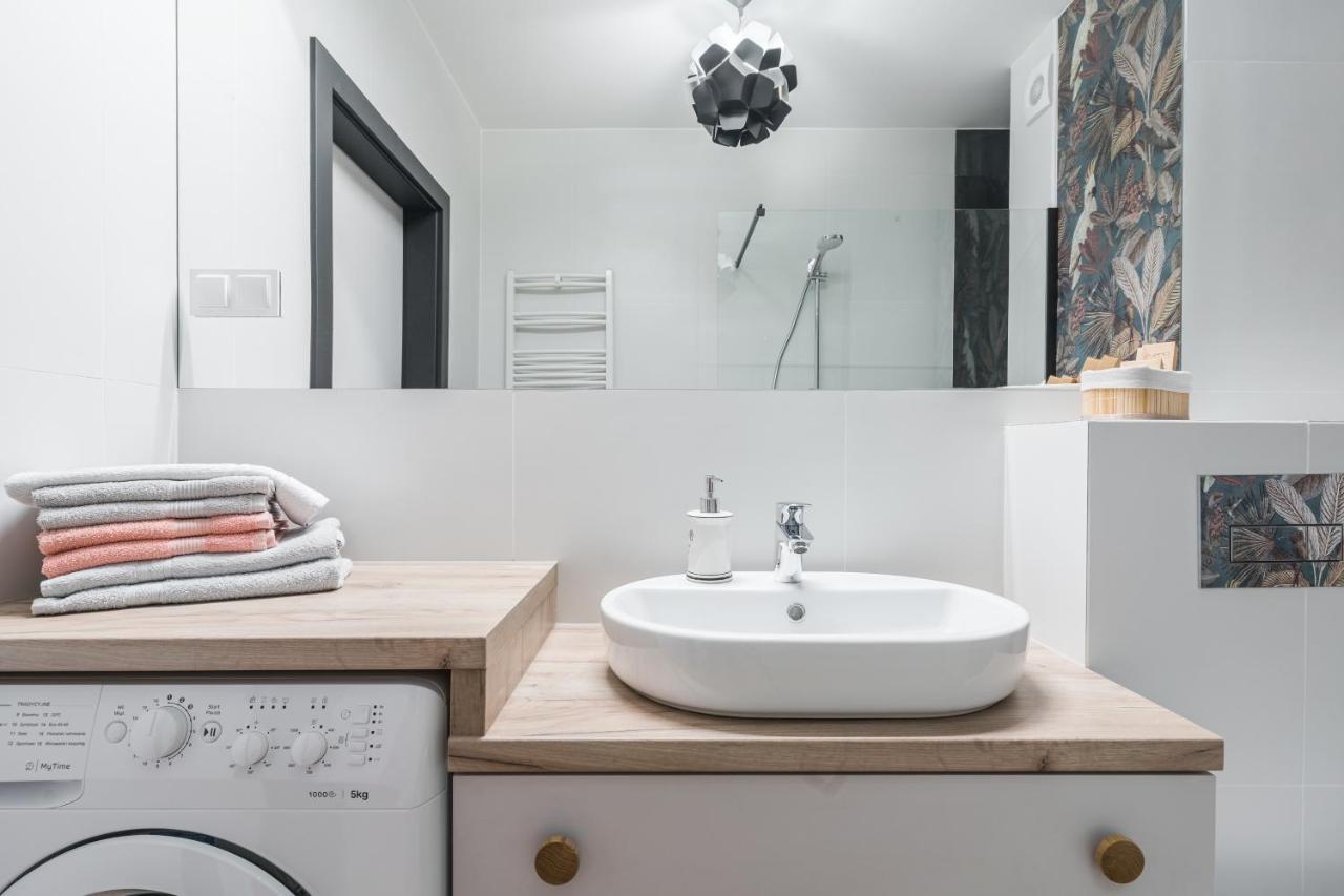 Platinum Premium Apartment Грудзёндз Экстерьер фото