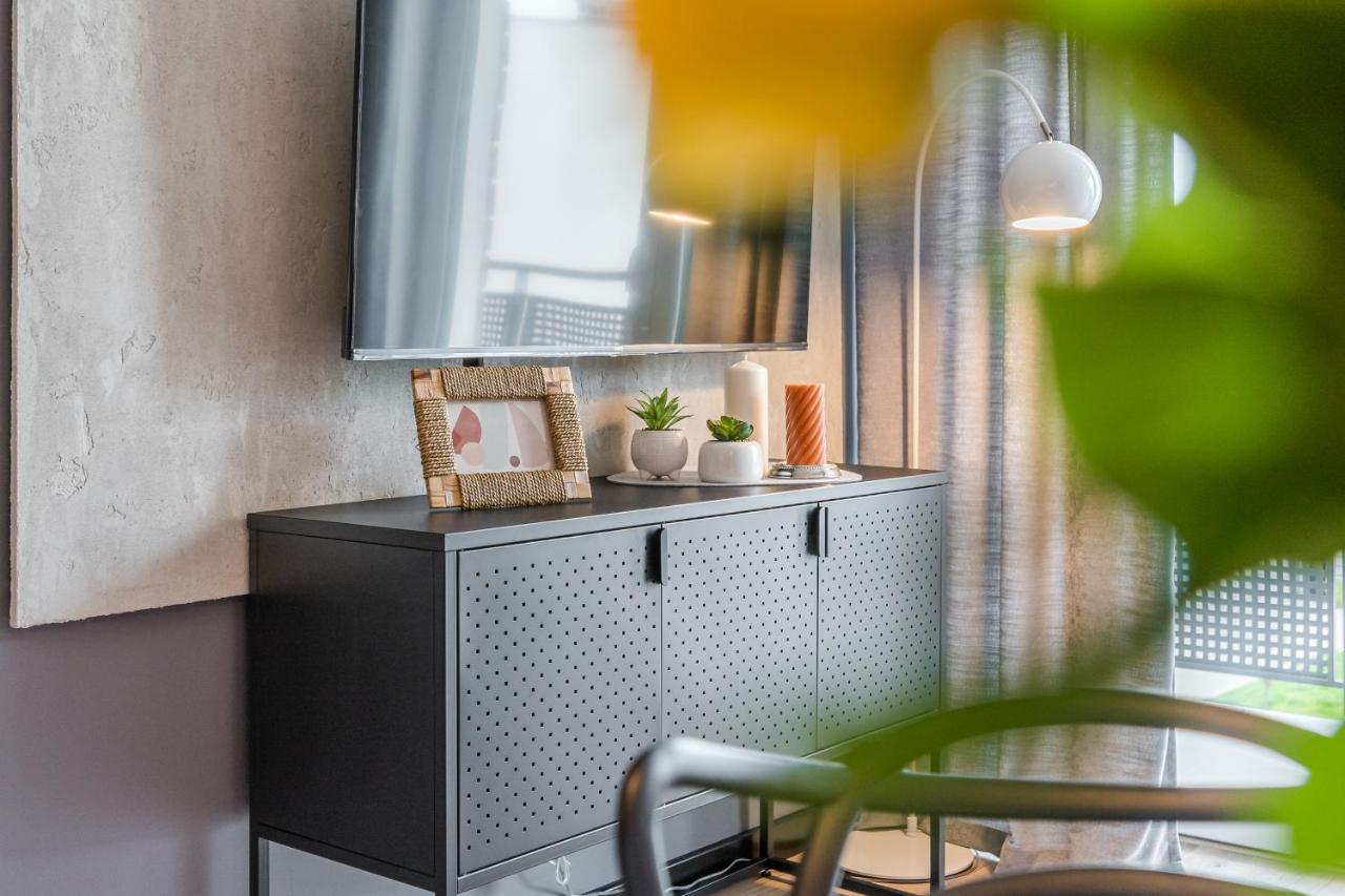 Platinum Premium Apartment Грудзёндз Экстерьер фото